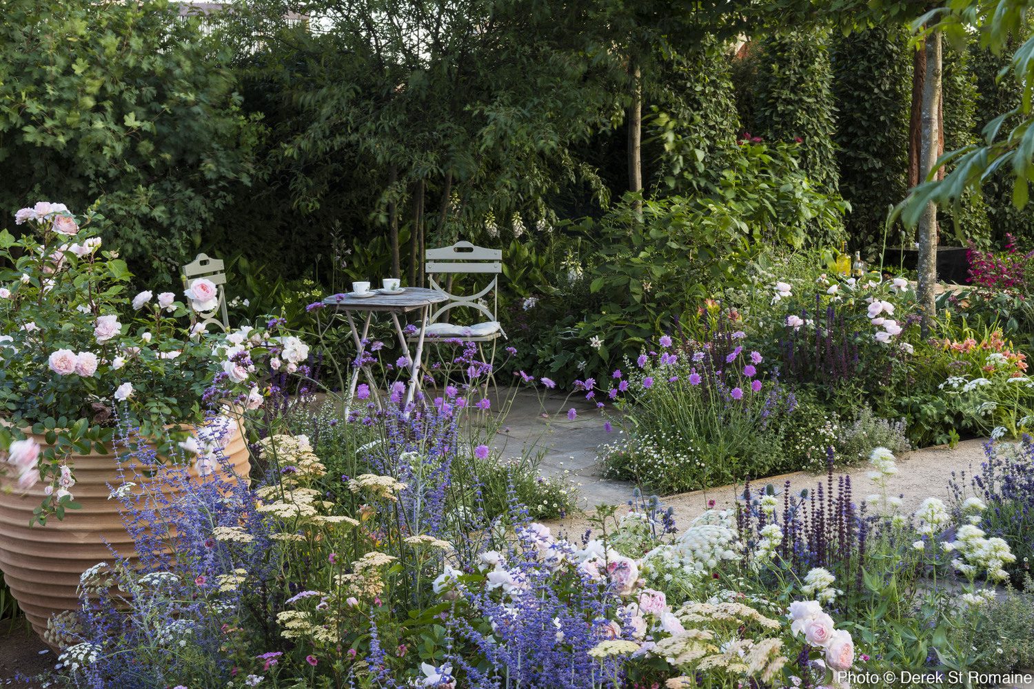 Small Garden Landscaping & Design London, Hertfordshire & Harpenden