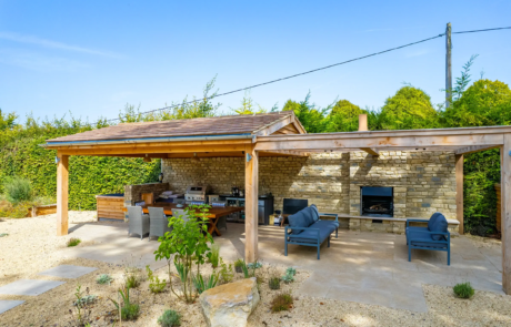 A contemporary gravel garden in Buckinghamshire