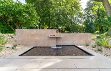 A contemporary gravel garden in Buckinghamshire